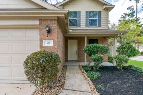 43 Bark Bend Pl, Conroe TX  77385-3755 exterior