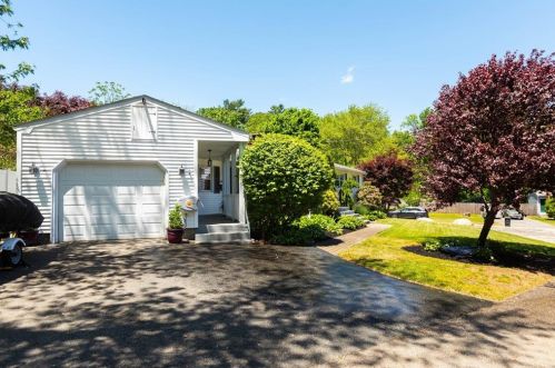 24 Long Pond Rd, Coventry, RI 02816-8840