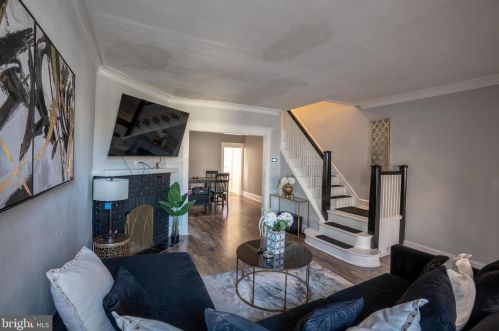 5744 12 St, Philadelphia PA 19122-4003 exterior