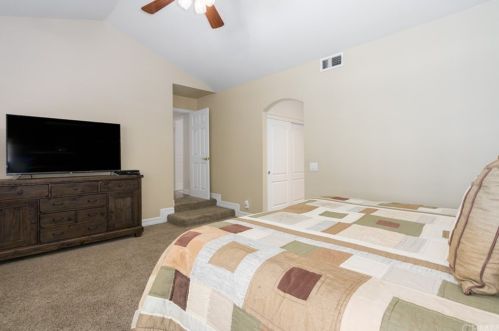 8198 Woodsboro Ave, Anaheim CA  92807-2519 exterior