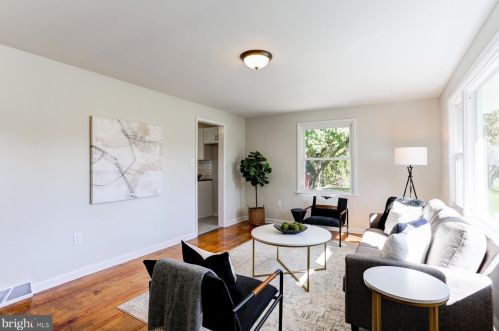 86 Victoria Ln, Lancaster PA  exterior