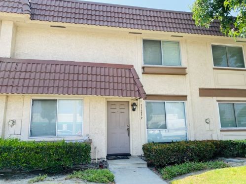 11259 Knott Ave, Cypress, CA 90630-5401