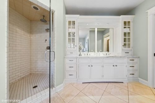 34 Gilbert Ave, Willowbrook IL  60514-1140 exterior