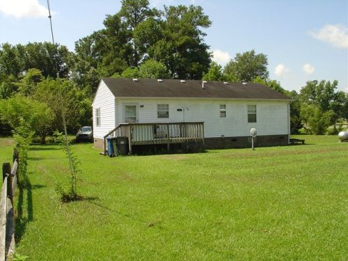 3994 Riverneck Rd, Columbia, NC 27925-8957