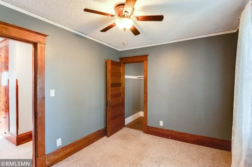 946 Cook Ave, Saint Paul MN  55106-3235 exterior