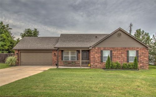 426 Dogwood St, Choska, OK 74429-2387