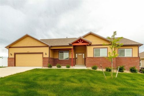 6034 8th St, Greeley, CO 80634-1210