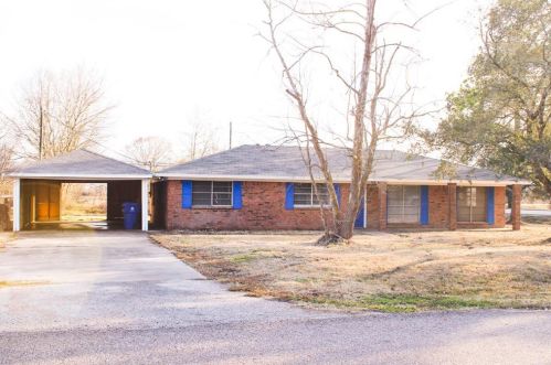 400 County Road 243, Angleton TX  77515-7152 exterior