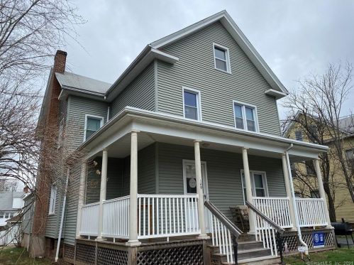 160 Lincoln St, Middletown, CT 06457-2641