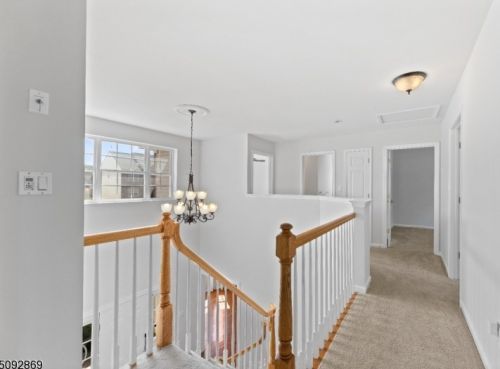 53 Winding Way, Princeton NJ  08540-8809 exterior