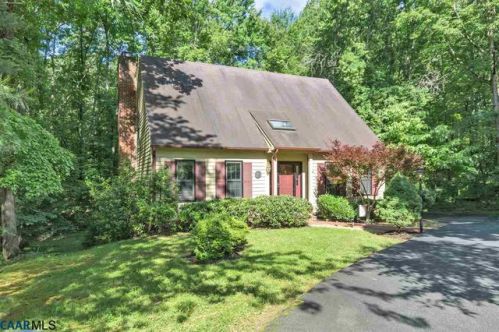 800 Quail Ridge Cir, Earlysville, VA 22936-9592