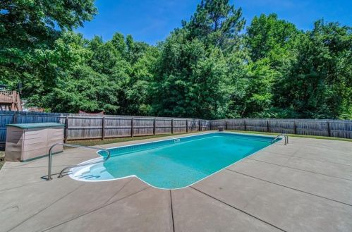 401 Westchester Way, Holly Springs, GA 30115-4183