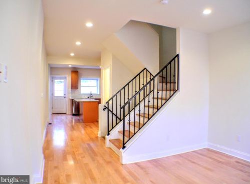 546 Manton St, Philadelphia PA 19147-5118 exterior