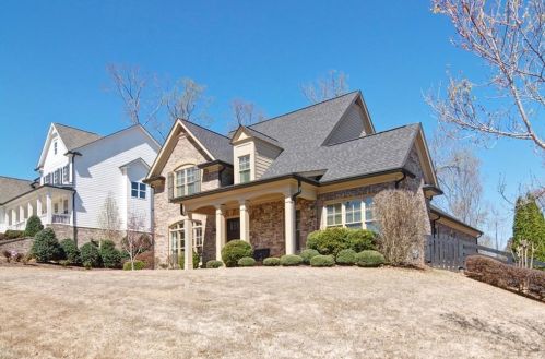 708 Paint Horse Dr, Holly Springs, GA 30115-6829