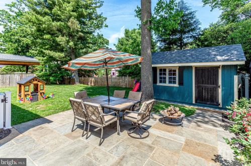 909 Roswell Dr, Silver Spring MD 20901-2128 exterior