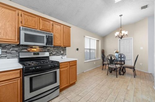 104 Marshall Dr, Cedar Hill, TX 75104-2396