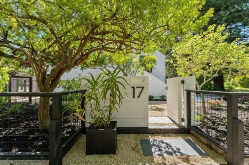 17 Cedar Ave, San Rafael, CA 94904-2504