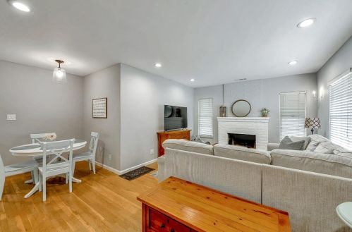1112 Delno Ave, San Jose, CA 95126-1011