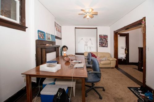 2322 Flora St, Cincinnati OH  45219-1222 exterior