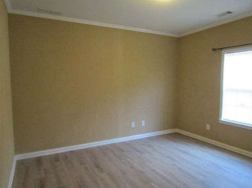 1259 Saxony Dr, Conyers GA  30013-6611 exterior