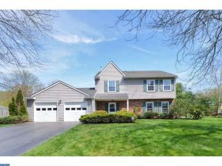 4 Silvers Ln, Plainsboro, NJ 08536-1116