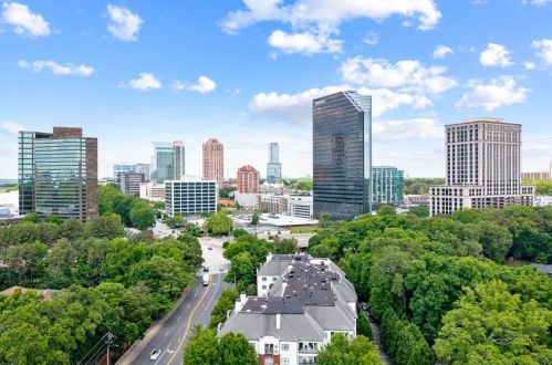 3261 Ferncliff Ln, Atlanta GA  30324-2569 exterior