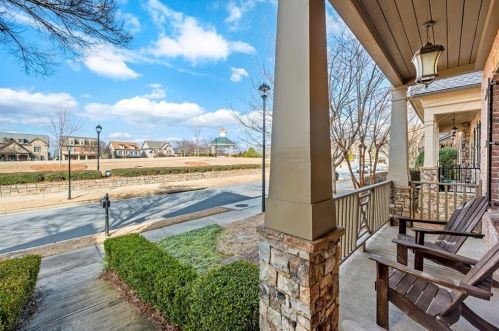 1611 Hickory Path Way, Suwanee, GA 30024-4518