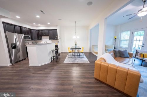 116 Sundance Dr, Trenton NJ  08619-3969 exterior