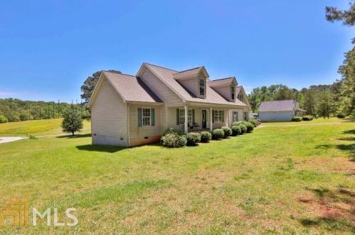 405 Turner Rd, Newnan, GA 30263-4482