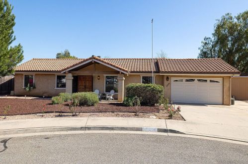 1212 Anna Ln, San Marcos, CA 92069-2160
