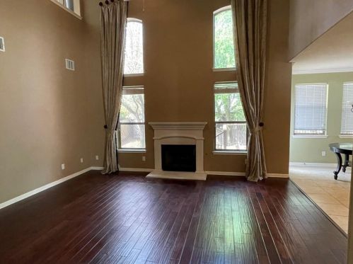 305 Aspen Cv, Cedar Park, TX 78613-3268