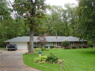 4130 Robinhood Ln, Toledo, OH 43623-2534