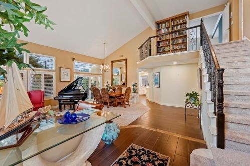 1712 Blackbird Cir, Carlsbad, CA 92011-5008