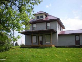 16207 Canada Rd, Stratford, IL 61064-9241