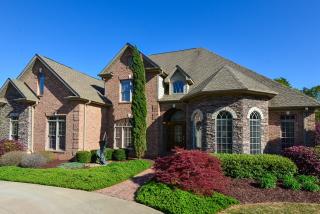 817 Southern Magnolia Ct, Spartanburg, SC 29301-5020