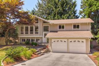 7631 128th Pl, Kirkland, WA 98033-8235