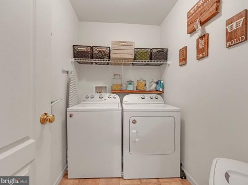 162 Eagle Dr, Ephrata PA 17522-8772 exterior