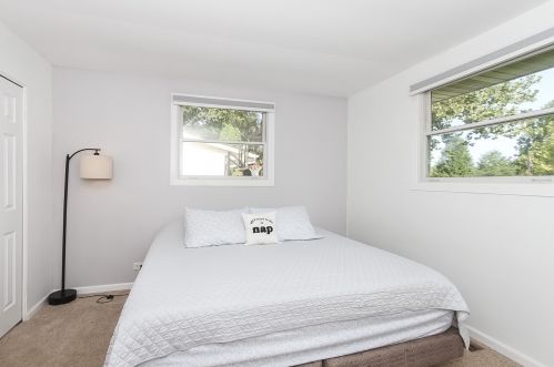 442 Cochise Ct, Carol Stream IL  60188-1516 exterior