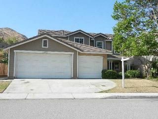 17014 La Vida Ct, Fontana, CA 92337-7911