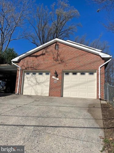 438 Northwest Dr, Silver Spring MD 20901-1435 exterior