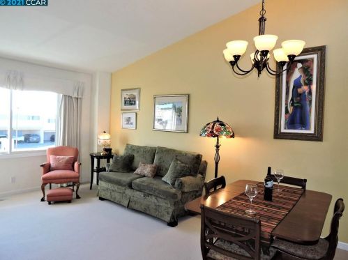 781 Burrows St, San Francisco, CA 94134-1474