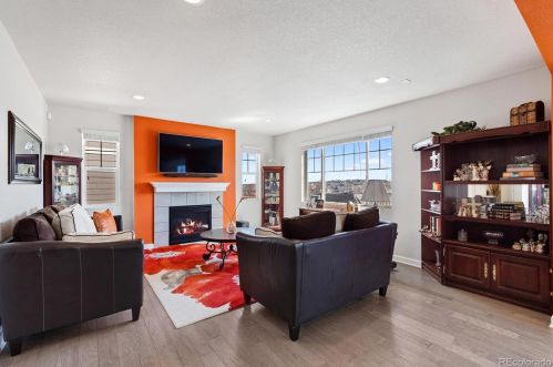 7370 Old Hammer Way, Aurora CO  80016-6115 exterior