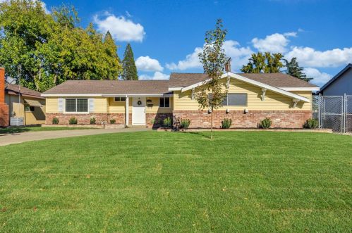 2365 Benita Dr, Rancho Cordova, CA 95670-5243