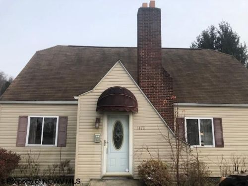 1478 Barry St, White Hall, WV 26554-2376