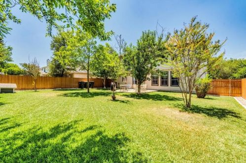 132 Trinity Dr, Uhland TX 78640-4330 exterior