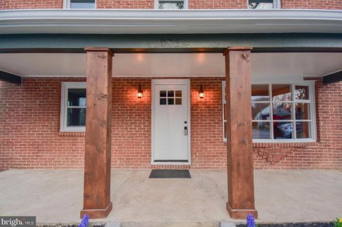 998 Jefferson Ave, Charles Town, WV 25414-1248