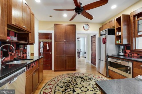 6710 Westmoreland Ave, Silver Spring MD 20912-4406 exterior