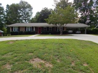 3790 Cooper Lake Rd, Smyrna, GA 30082-3316