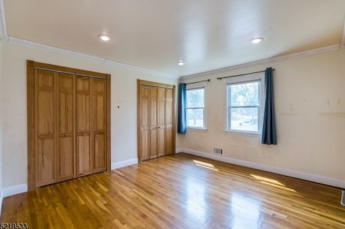 24 Normandy Dr, Parsippany NJ  07054-4070 exterior