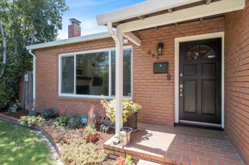 889 Corlista Dr, San Jose, CA 95128-3208